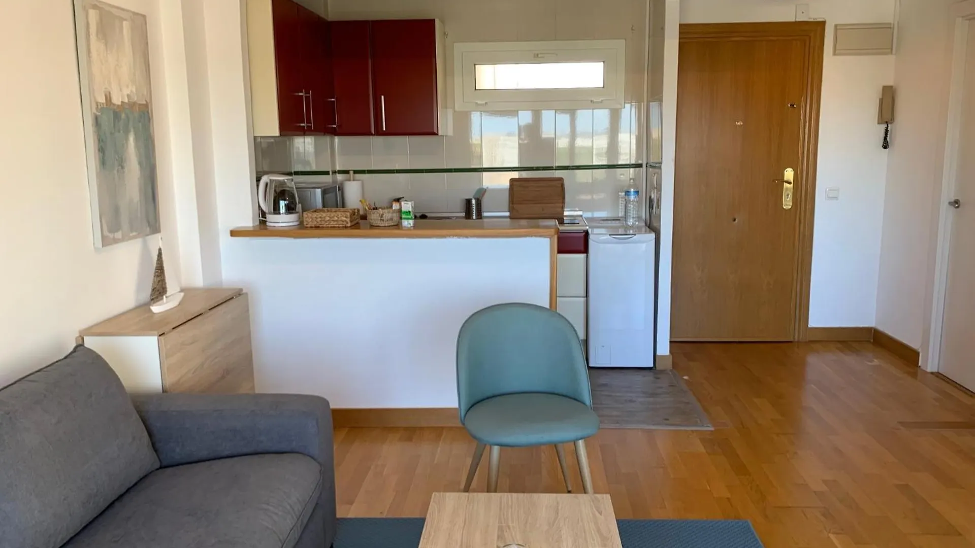 Comodo Apartamento En Los Alamos, Torremolinos Spain